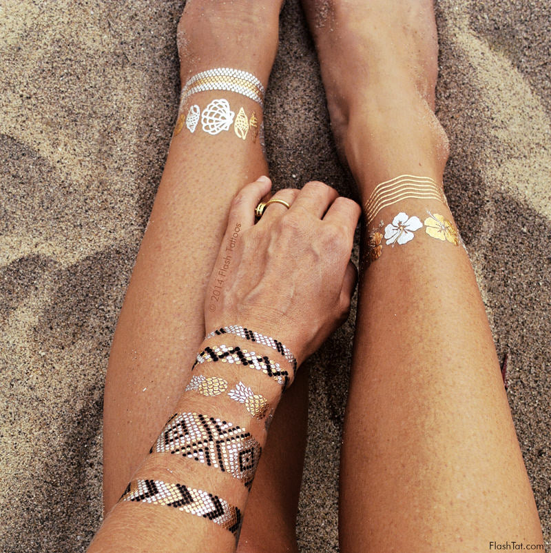 Layer the metallic bands of the Goldfish Kiss H2O collection as bracelets, armbands or anklets! Pair with your favorite bikini for an ultra glam look!