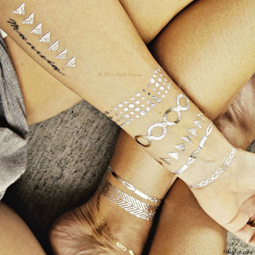 Curated for trendsetting babes, this bestselling duo of Flash Tattoos includes Lena and Nikki tattoo packs that will keep you shining bright