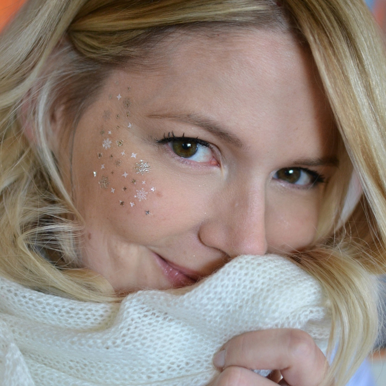 Adorn your eyes in the 'Snowflake Eye Jewel'. Festive winter sparkle! @FlashTattoos #FLASHTAT